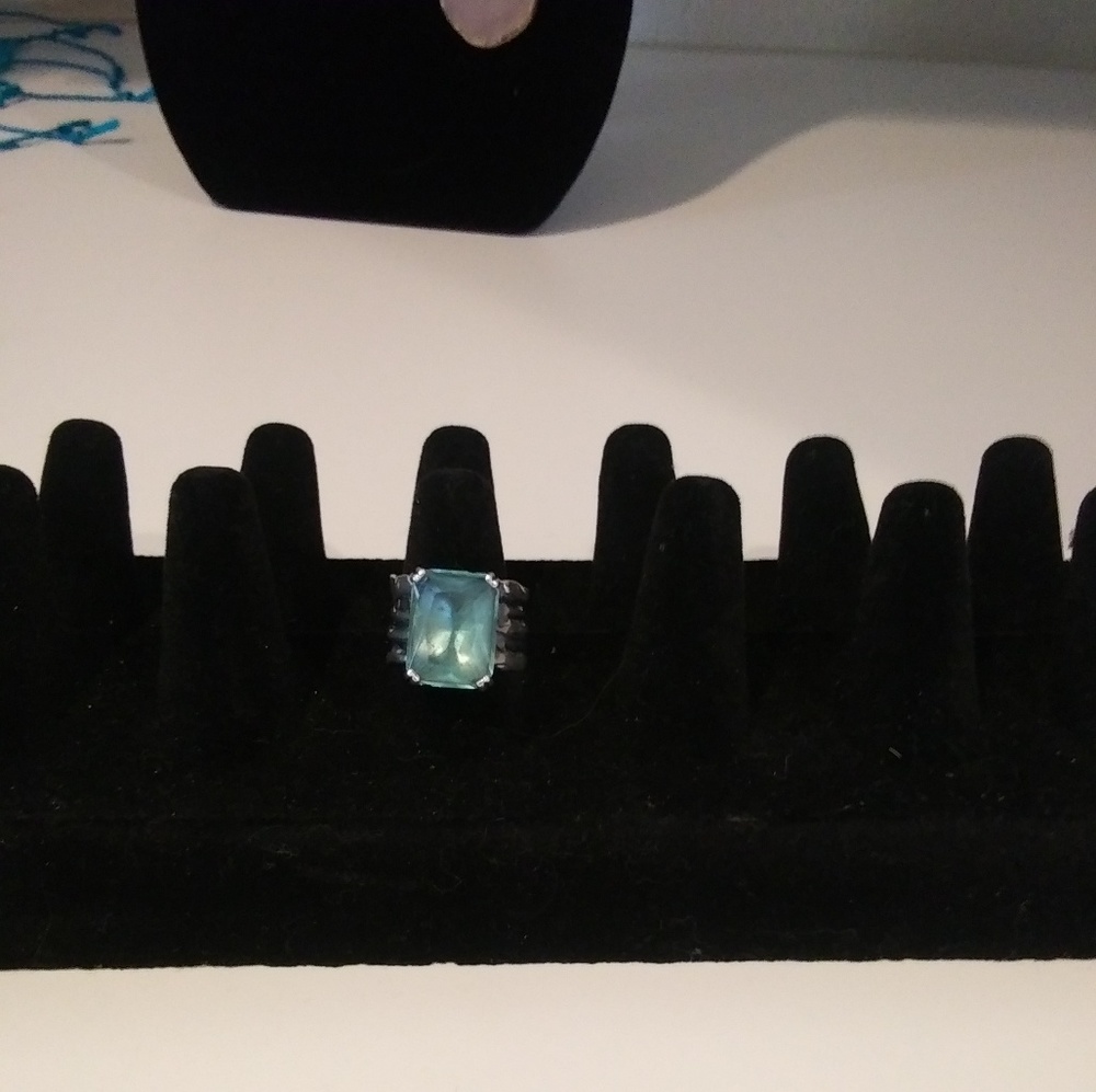 Women's ring